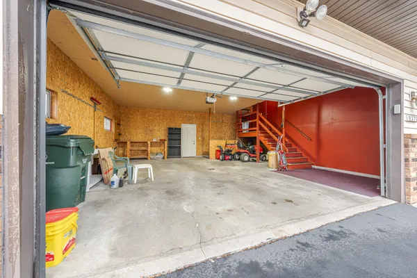 $289,900 | 927 Orchard Drive, Seymour, WI 54165