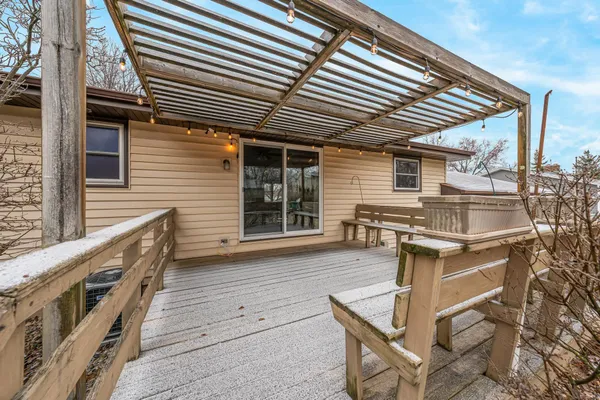 $289,900 | 927 Orchard Drive, Seymour, WI 54165