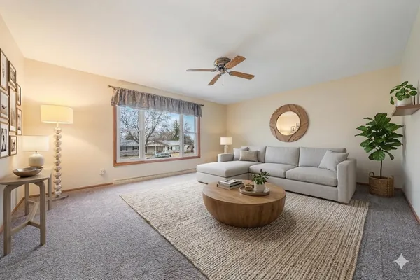 $289,900 | 927 Orchard Drive, Seymour, WI 54165