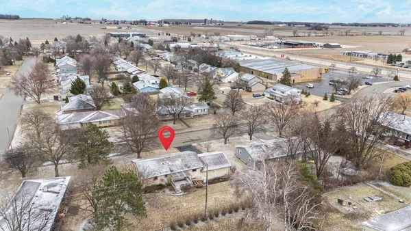 $289,900 | 927 Orchard Drive, Seymour, WI 54165