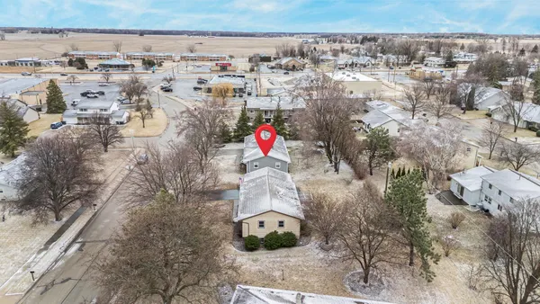 $289,900 | 927 Orchard Drive, Seymour, WI 54165