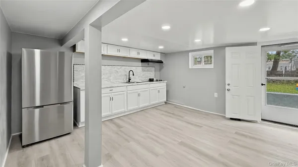 $2,300 | 429 South 3rd Avenue, Mount Vernon, NY 10550