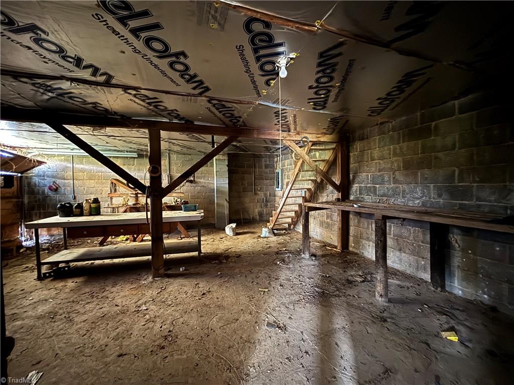 460 Greene Road Dobson, NC 27017 - Photo 8 of 49