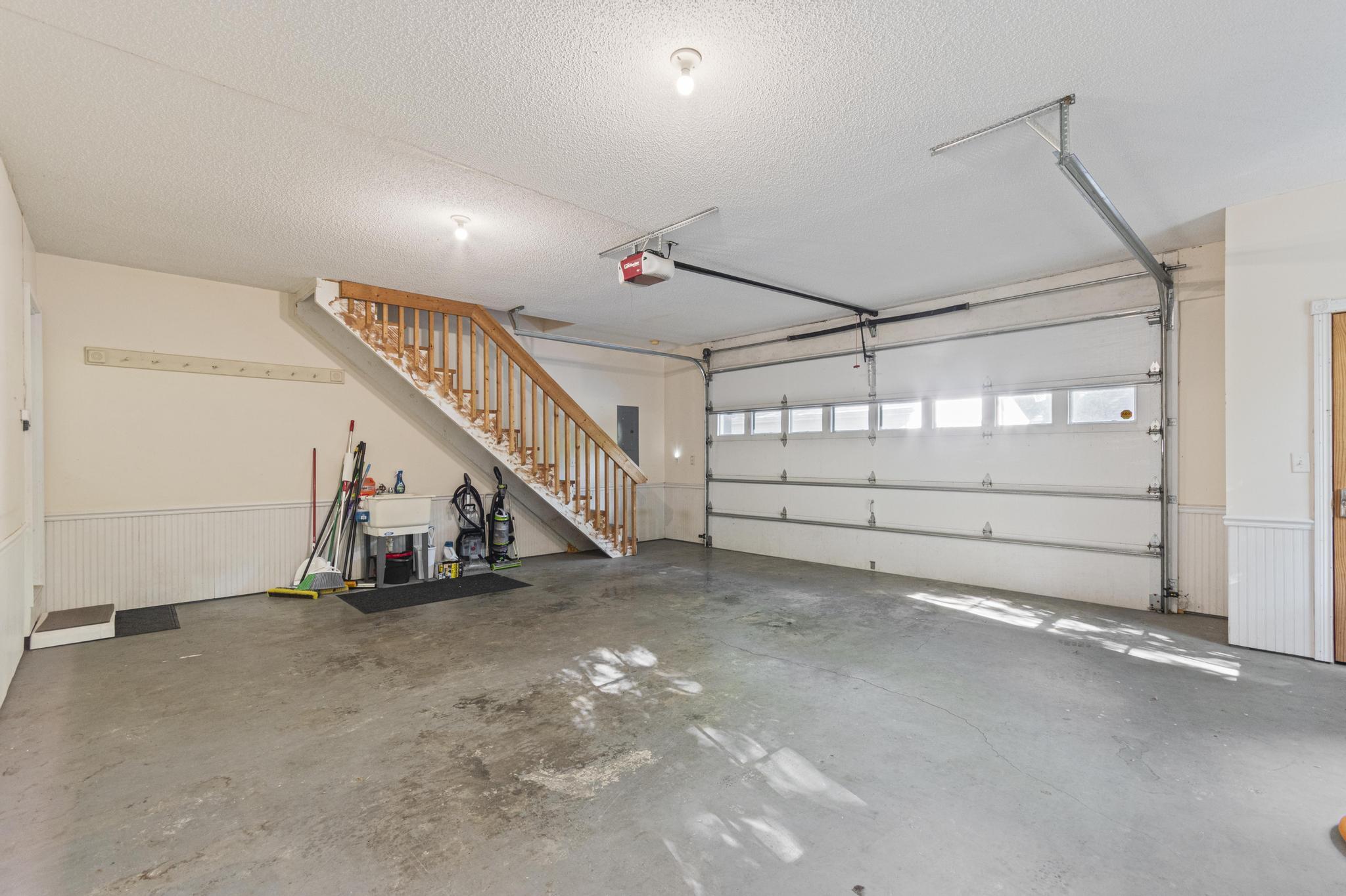 87 Deer Trace Road Benton, KY 42025 - Photo 25 of 39 attached garage