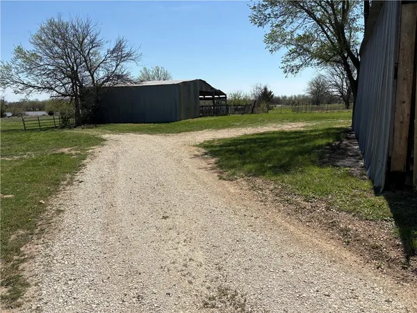 $370,000 | 2861 Highway 54, Moran, KS 66755
