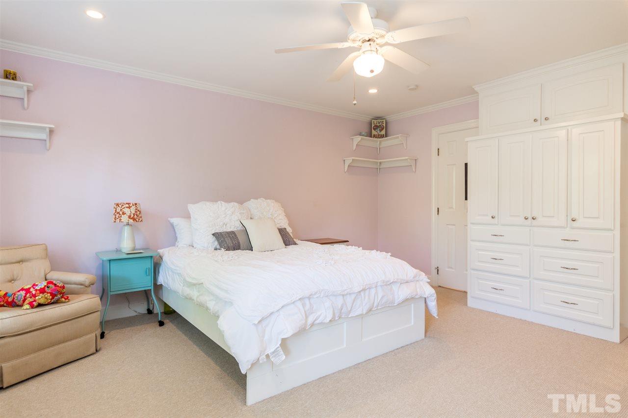 2330 Hales Road Raleigh, NC 27608 - Photo 16 of 25