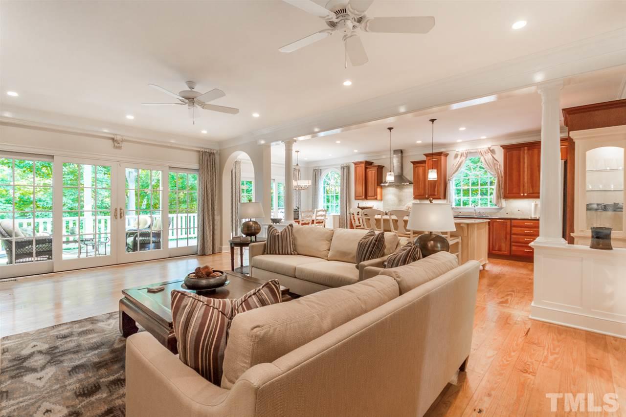 2330 Hales Road Raleigh, NC 27608 - Photo 4 of 25