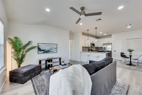$289,000 | 1900 Scofield Ridge Parkway, Unit 501, Austin, TX 78727