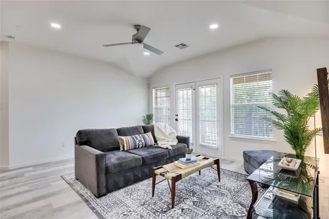 $289,000 | 1900 Scofield Ridge Parkway, Unit 501, Austin, TX 78727