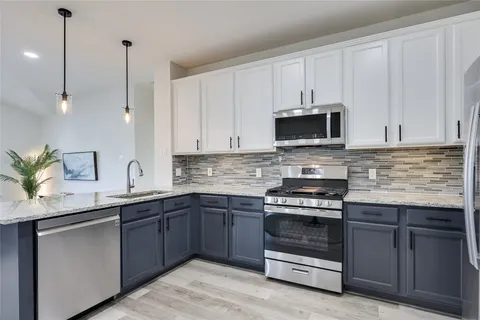 $289,000 | 1900 Scofield Ridge Parkway, Unit 501, Austin, TX 78727