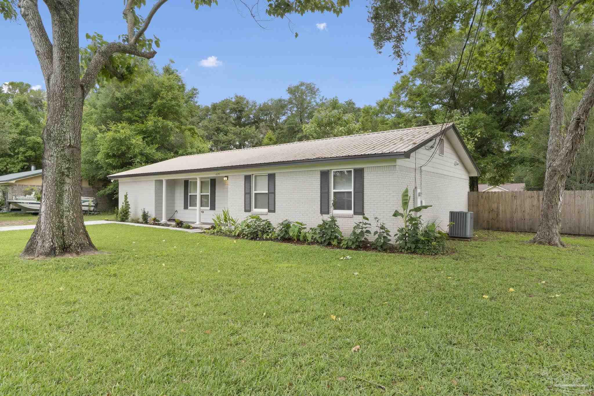 4699 Pine Lane Pace, FL 32571 - Photo 3 of 36