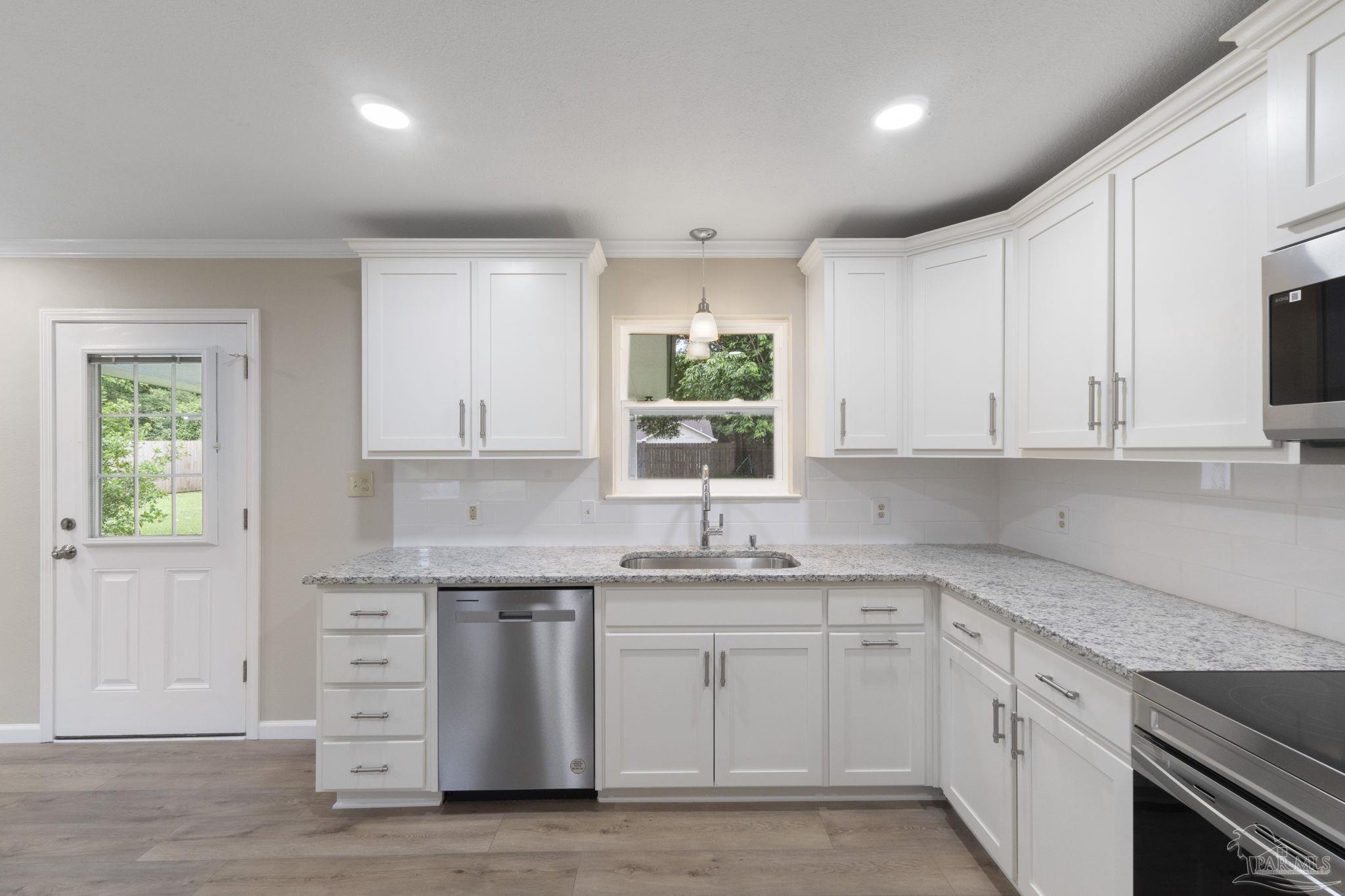 4699 Pine Lane Pace, FL 32571 - Photo 9 of 36