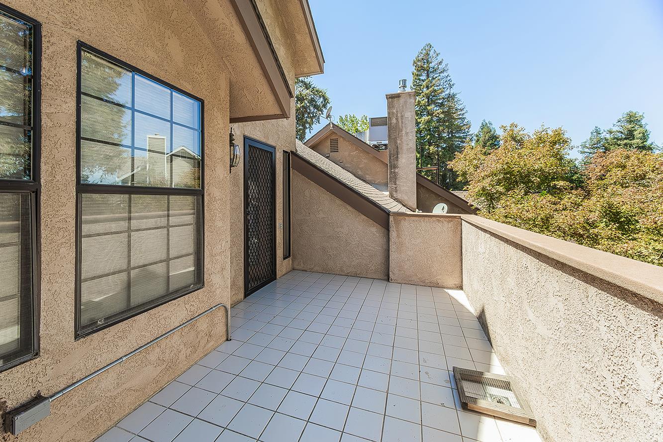 1282 West Flora Avenue Reedley, CA 93654 - Photo 19 of 49 a balcony view with outdoor space