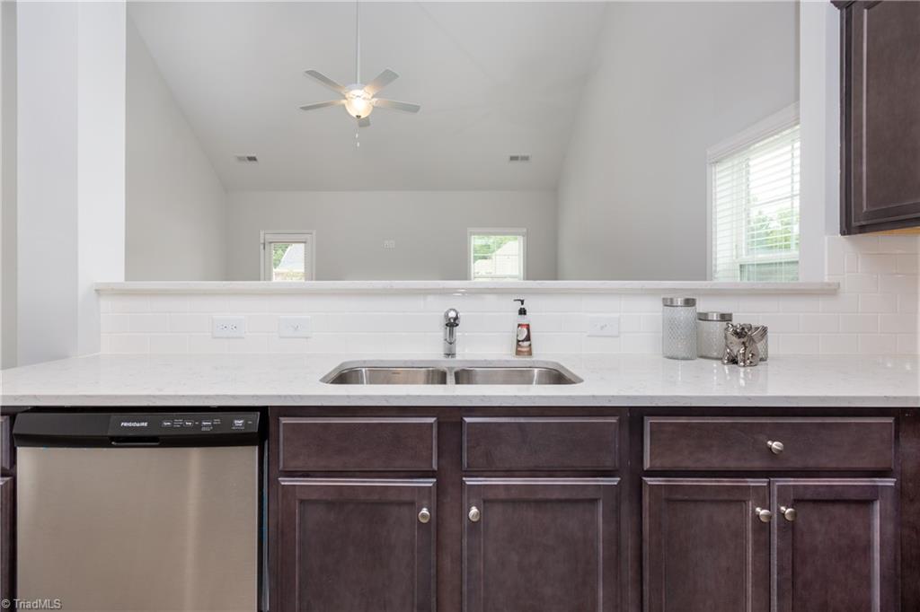 4583 Jasper Ridge Drive Clemmons, NC 27012 - Photo 13 of 36