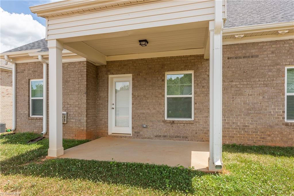 4583 Jasper Ridge Drive Clemmons, NC 27012 - Photo 34 of 36