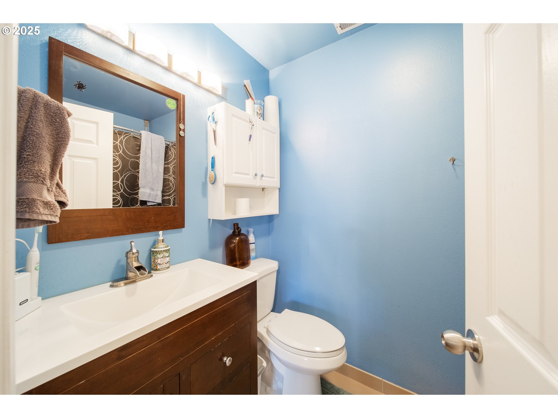 17484 Southwest November Court Beaverton, OR 97003 - Photo 18 of 25