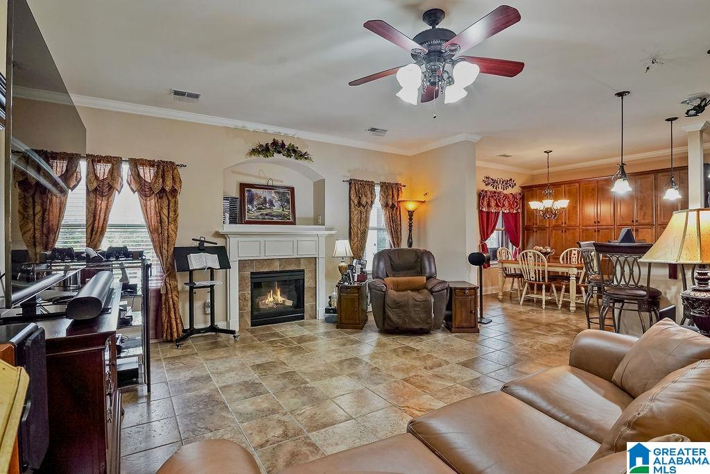 612 Round Road Alabaster, AL 35114 - Photo 9 of 36