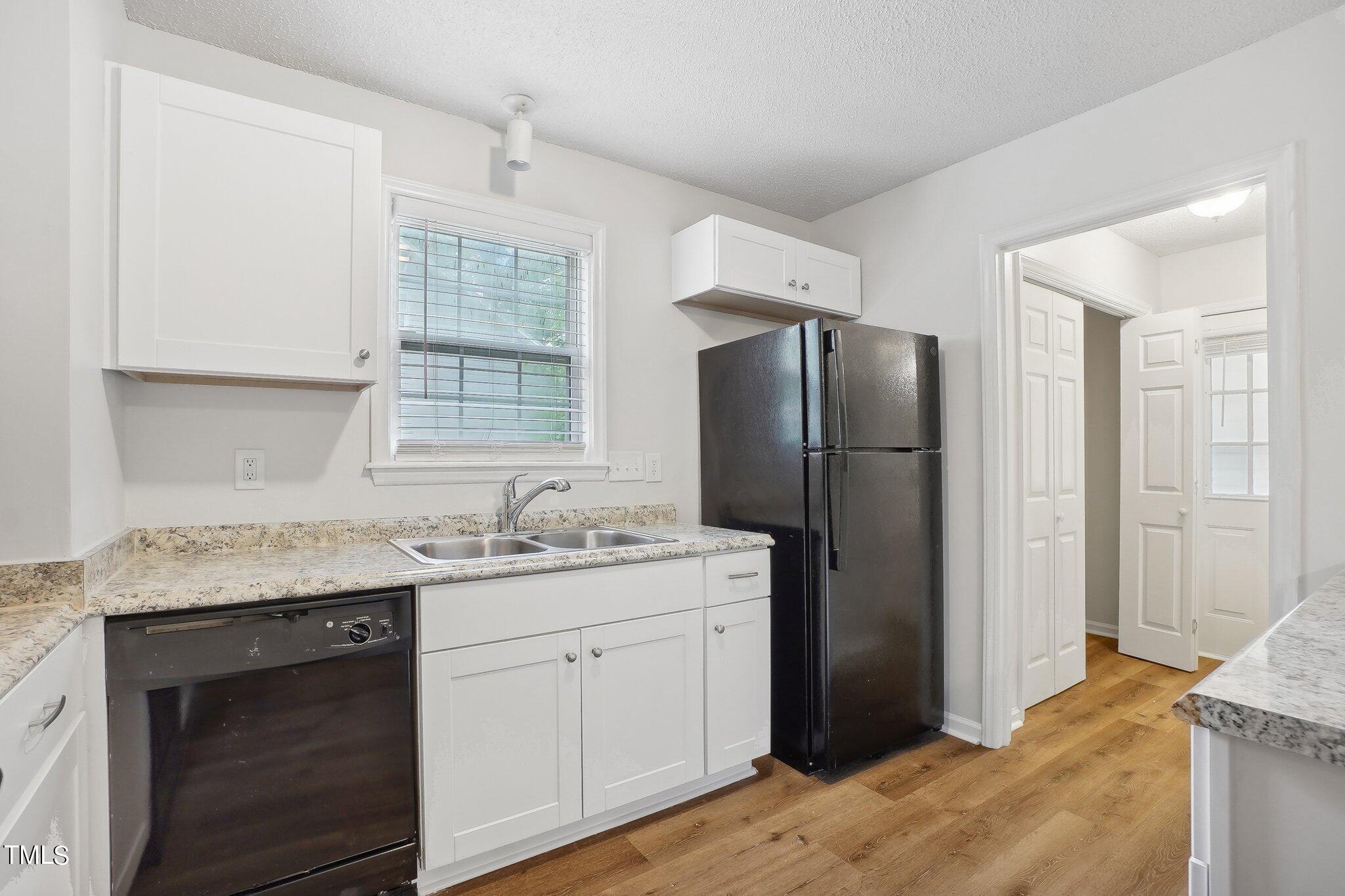 5221 Pronghorn Lane Raleigh, NC 27610 - Photo 13 of 29 Pronghorn Ln-014