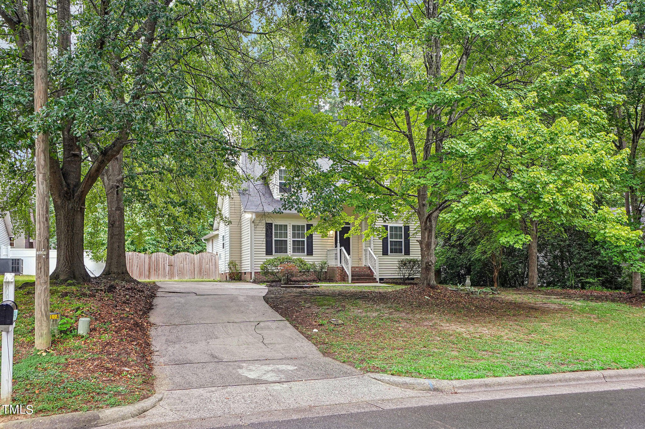 5221 Pronghorn Lane Raleigh, NC 27610 - Photo 3 of 29 Pronghorn Ln-003 ed