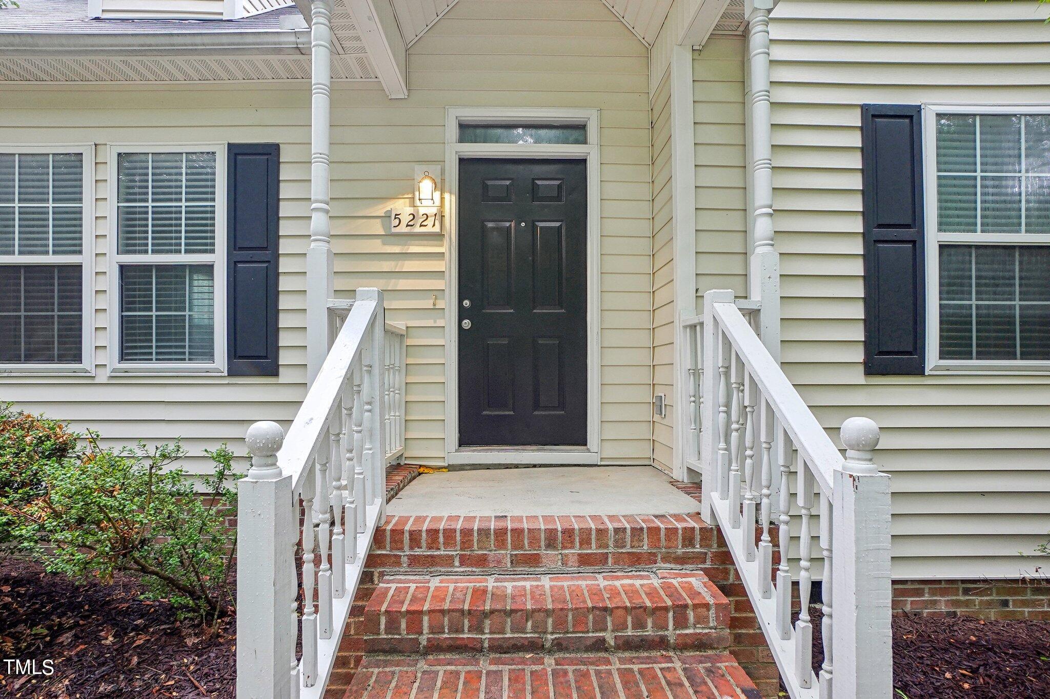 5221 Pronghorn Lane Raleigh, NC 27610 - Photo 5 of 29 Pronghorn Ln-006