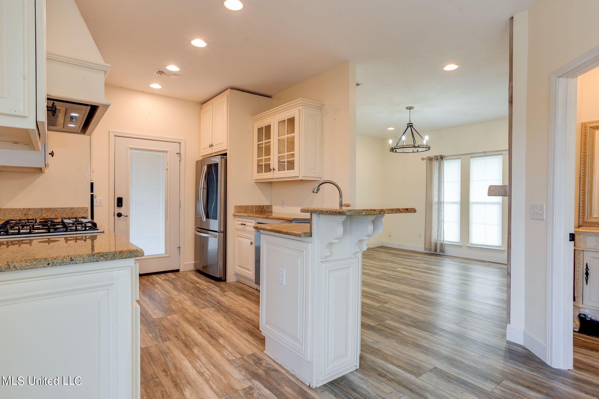 131 Jerry Fork Road Lucedale, MS 39452 - Photo 6 of 32 2 (7 of 22) Kitchen
