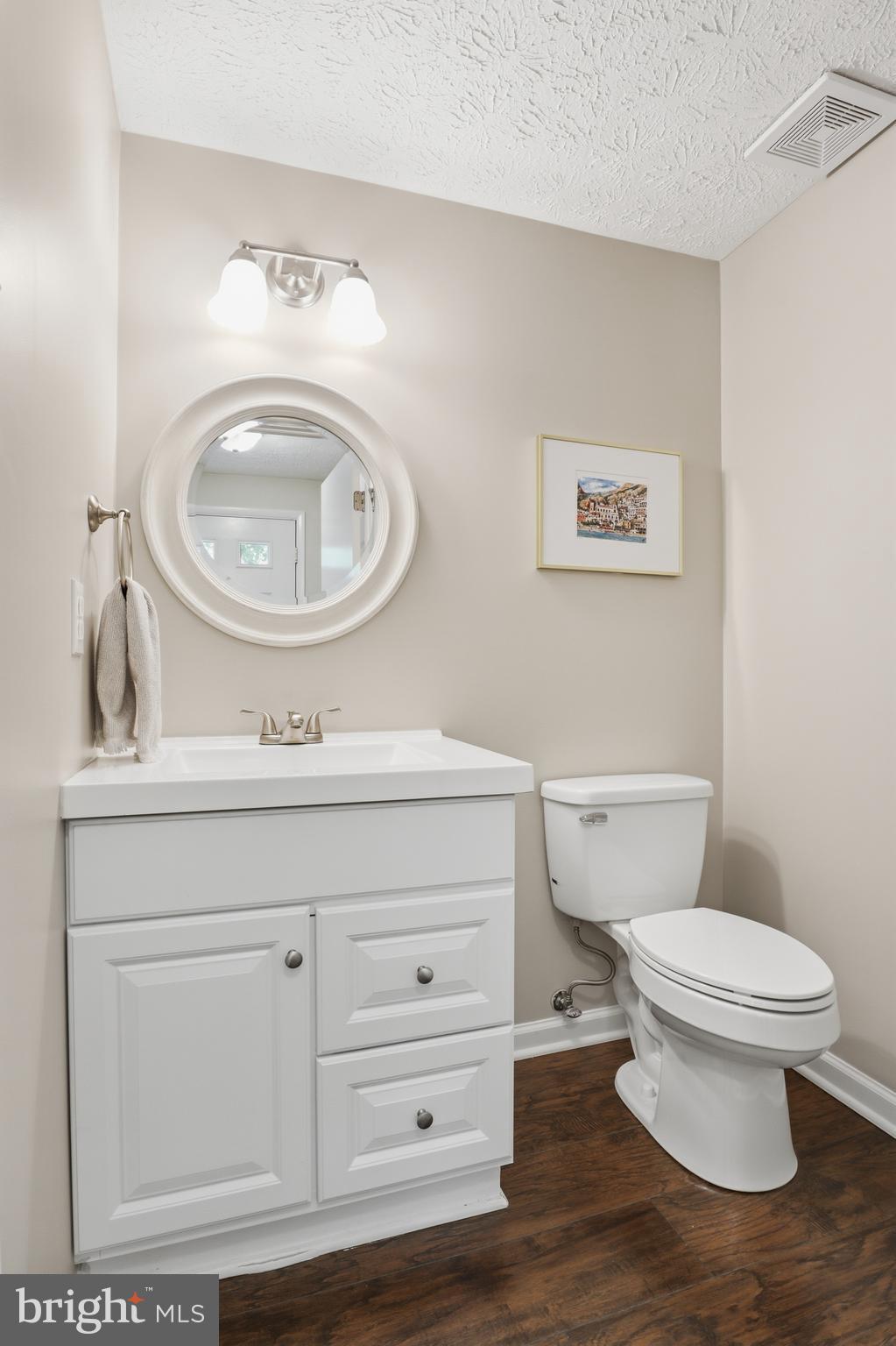 8033 Orange Plank Road Springfield, VA 22153 - Photo 6 of 26 Main level half bath