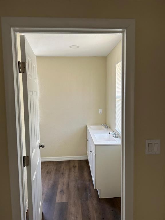 371 Banyan Avenue Pahokee, FL 33476 - Photo 13 of 17 a utility room with dryer and washer