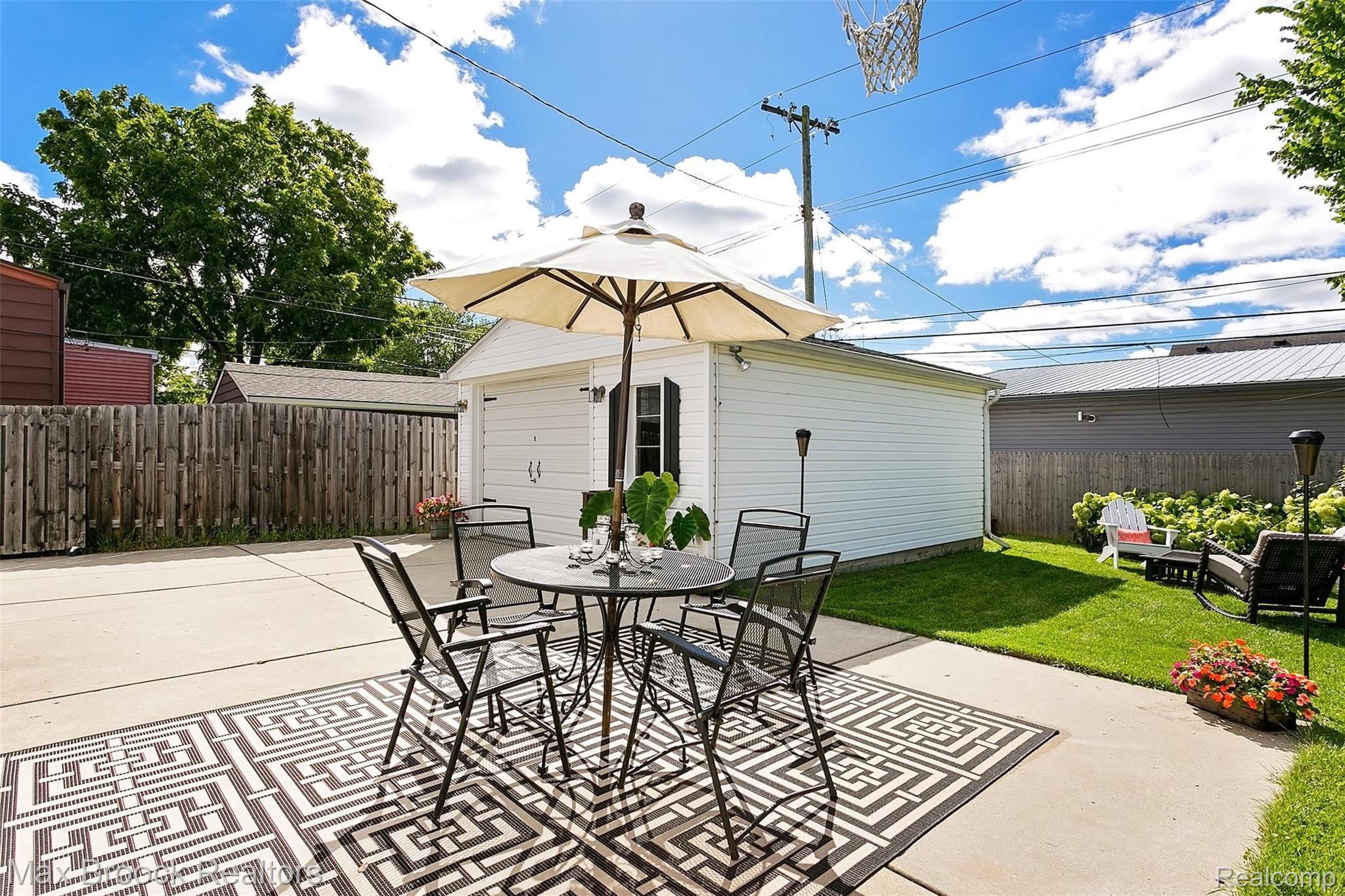 1185 Columbia Road Berkley, MI 48072 - Photo 26 of 30 Columbia-33.jpg