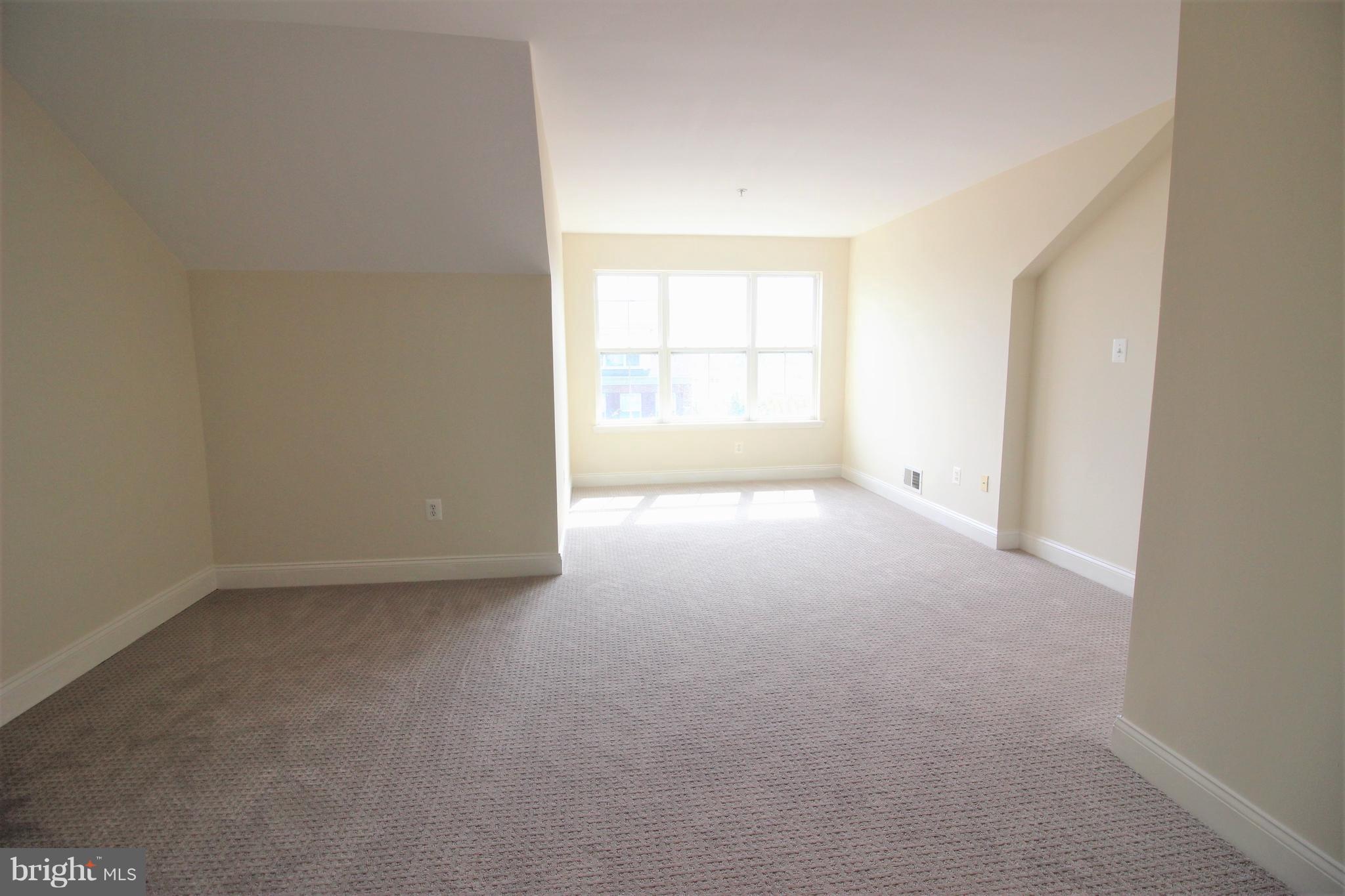 23612 Public House Road Clarksburg, MD 20871 - Photo 20 of 30 Upper Level II - Bedroom 4 of 5 - New Carpet