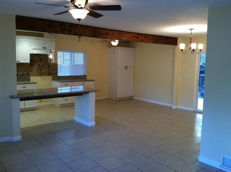 951 South Klein Avenue Reedley, CA 93654 - Photo 2 of 11 Gallery Image 2