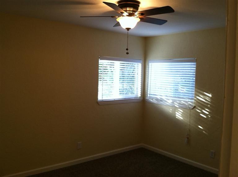 951 South Klein Avenue Reedley, CA 93654 - Photo 8 of 11 Gallery Image 8