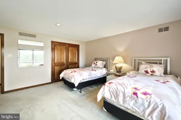 $1,300,000 | 174 Springhouse Lane, Spring Grove, PA 17362