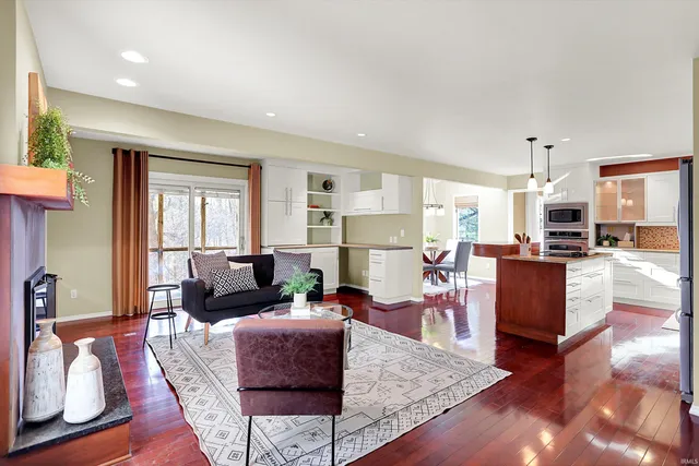 $499,000 | 2910 East Winston Street, Bloomington, IN 47401