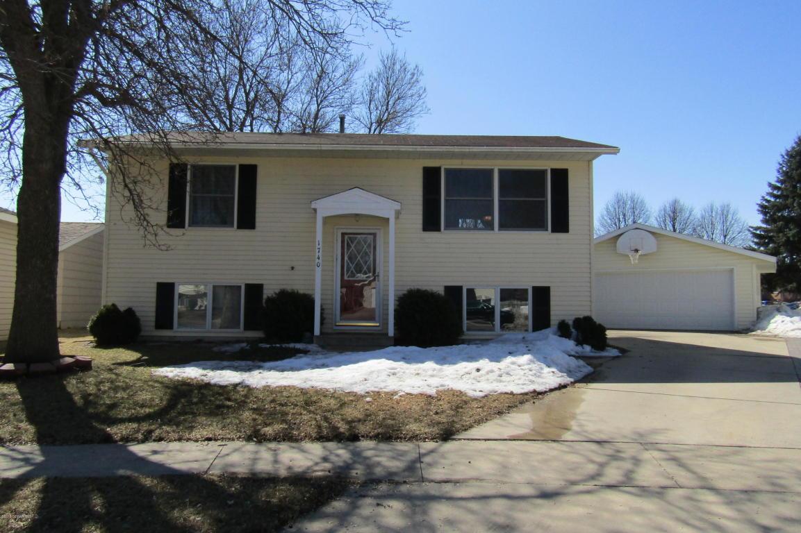 1740 Pinewood Lane Southeast Rochester, MN 55904 - Photo 1 of 1 Gallery Image 1