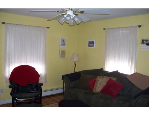 22 Hamilton Road Woburn, MA 01801 - Photo 5 of 5 Gallery Image 5