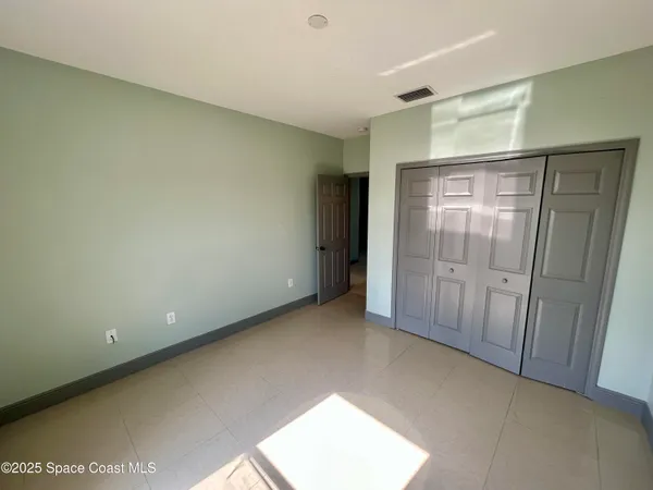 $2,000 | 910 Twisting Branch Court, Melbourne, FL 32935