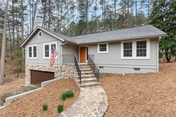 $360,000 | 20 Fair Wind Drive, Salem, SC 29676