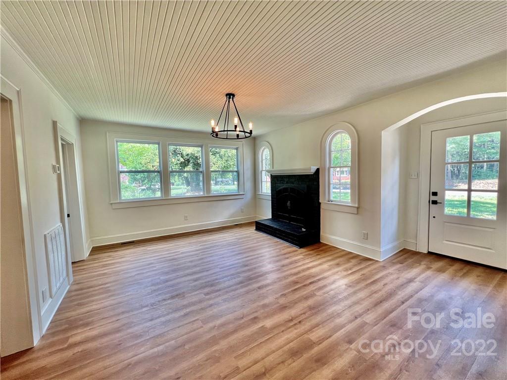 1548 Kings Road Shelby, NC 28150 - Photo 7 of 27 Gallery Image 7