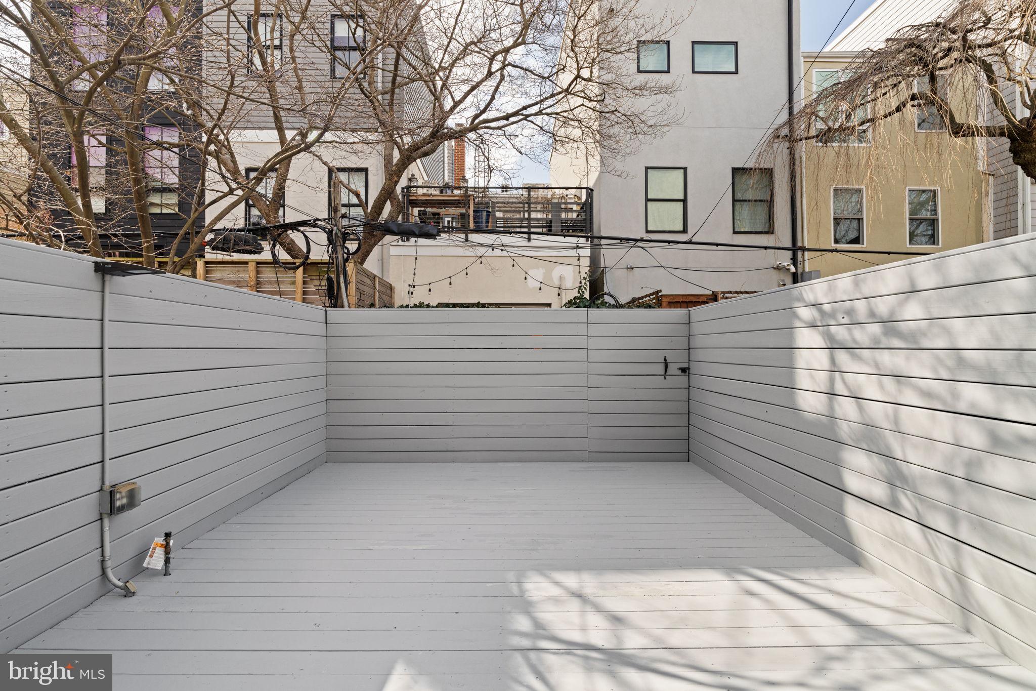 2426 Pine Street Philadelphia, PA 19103 - Photo 12 of 35