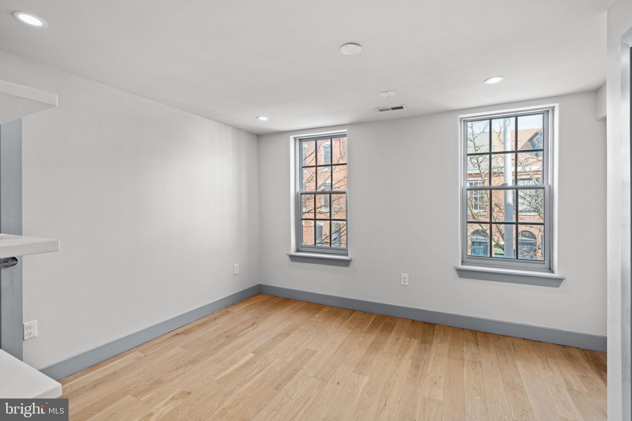 2426 Pine Street Philadelphia, PA 19103 - Photo 20 of 35