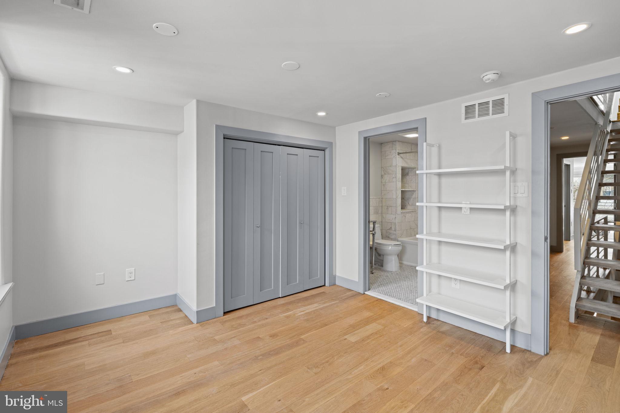 2426 Pine Street Philadelphia, PA 19103 - Photo 21 of 35