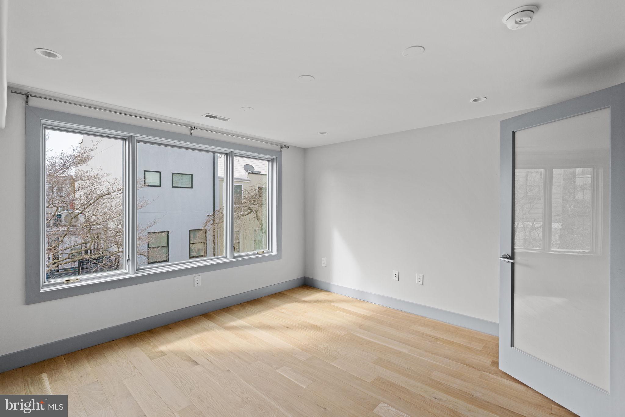 2426 Pine Street Philadelphia, PA 19103 - Photo 24 of 35