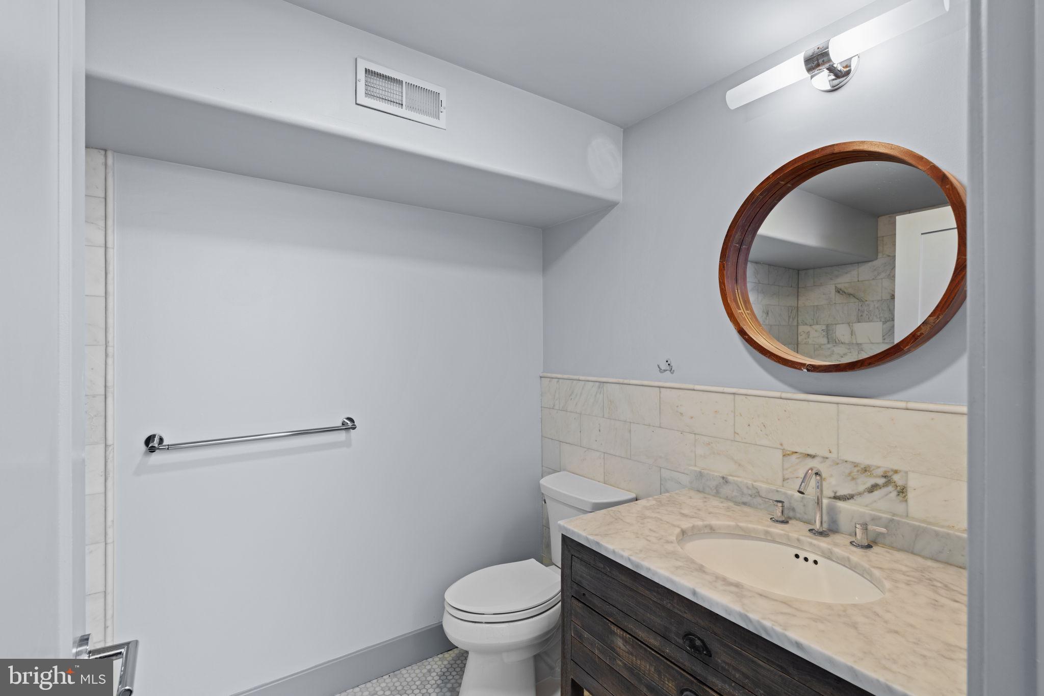 2426 Pine Street Philadelphia, PA 19103 - Photo 26 of 35