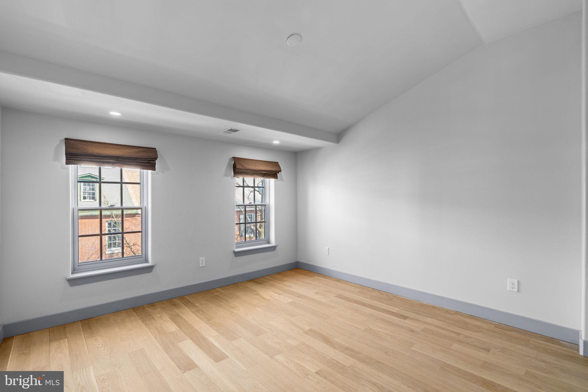 2426 Pine Street Philadelphia, PA 19103 - Photo 28 of 35