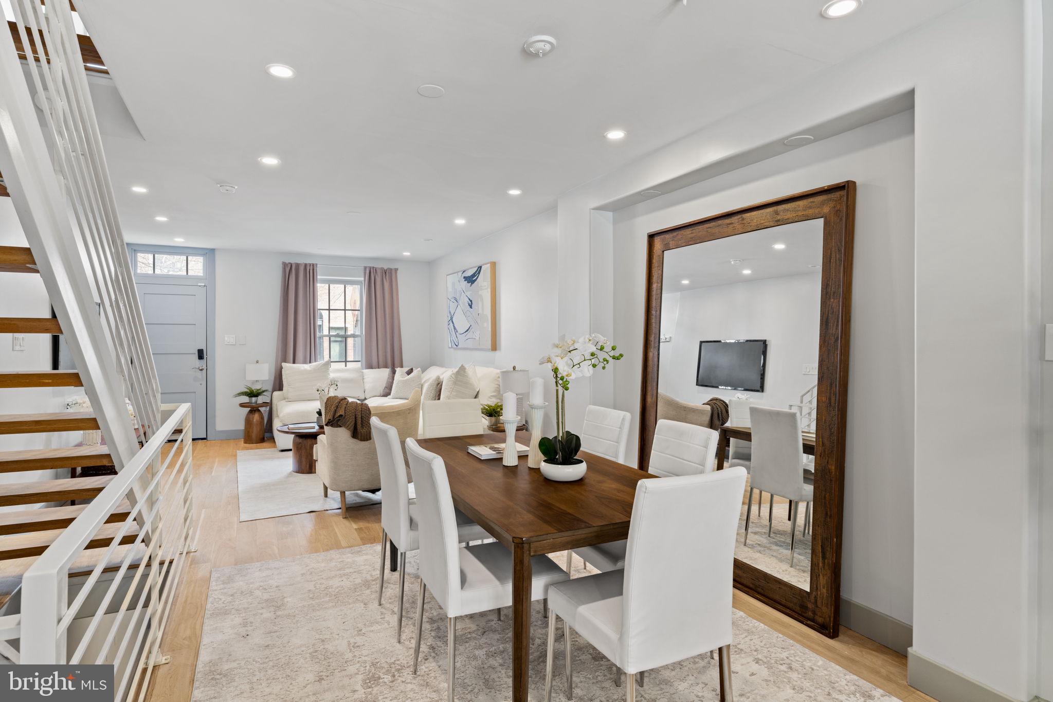 2426 Pine Street Philadelphia, PA 19103 - Photo 4 of 35