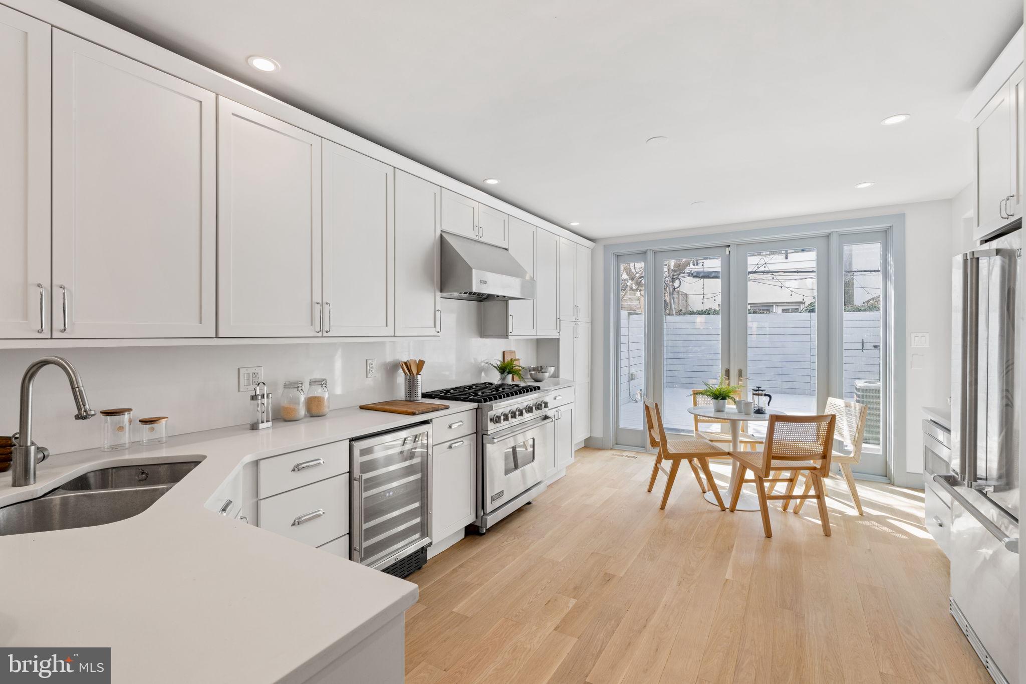 2426 Pine Street Philadelphia, PA 19103 - Photo 8 of 35