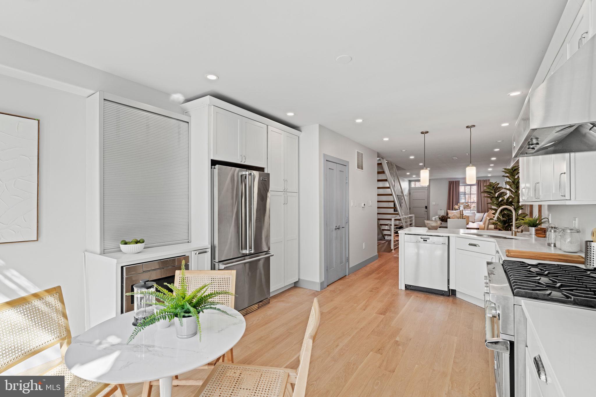 2426 Pine Street Philadelphia, PA 19103 - Photo 10 of 35