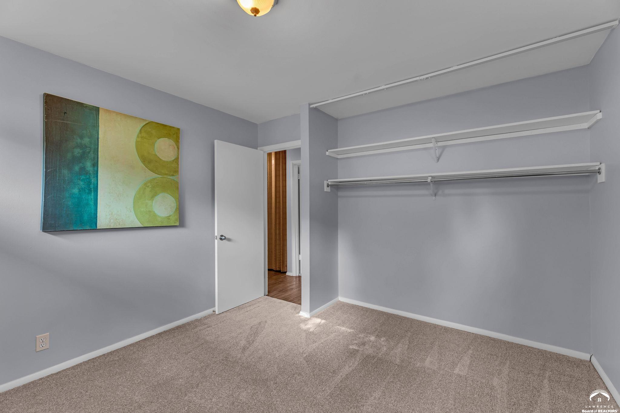1630 Delaware Street Lawrence, KS 66044 - Photo 22 of 37
