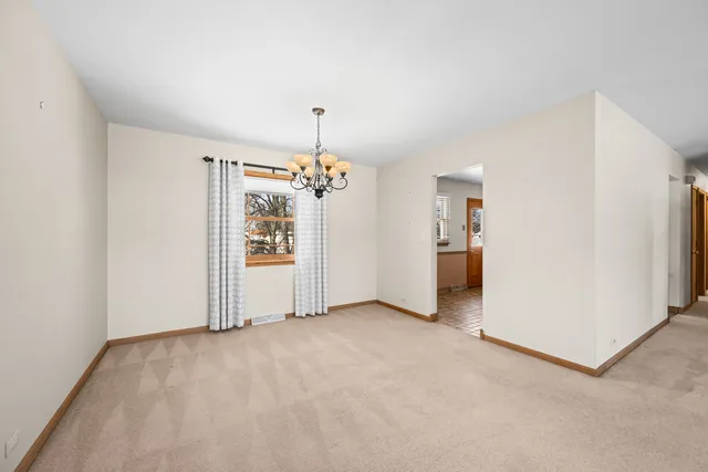 $399,000 | 496 Raupp Boulevard, Buffalo Grove, IL 60089