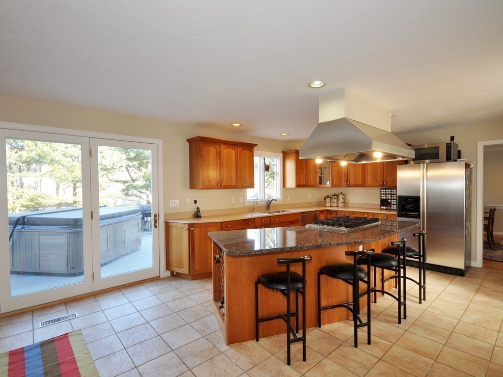61 Range Road Concord, MA 01742 - Photo 5 of 24 Gallery Image 5